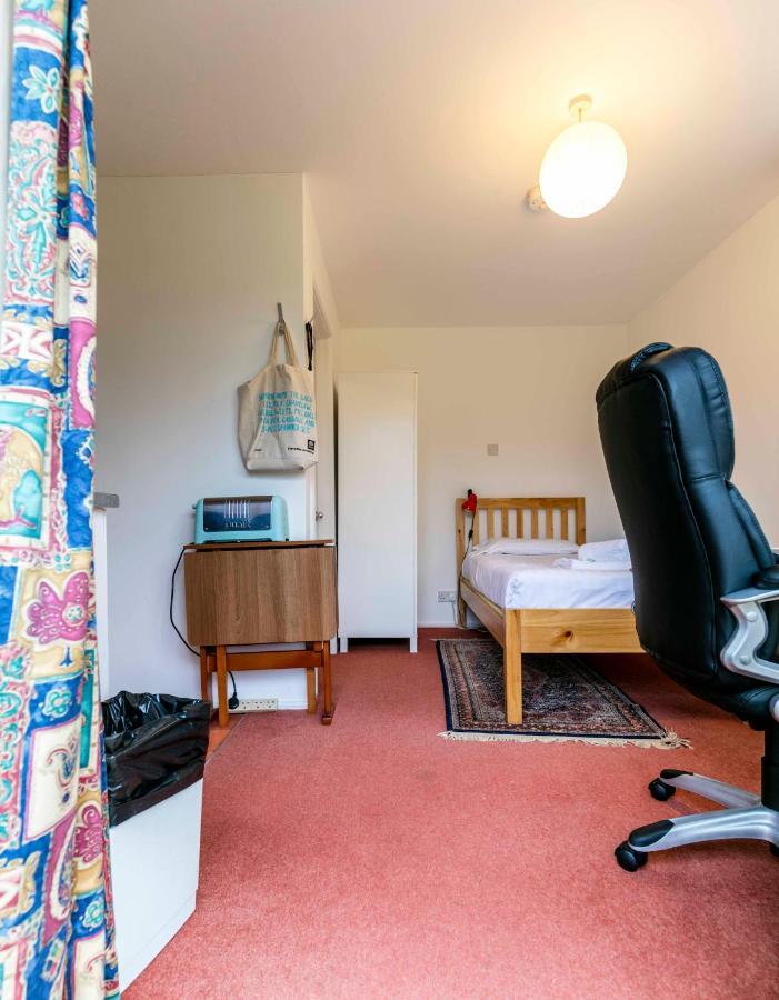 Apartamento Pass The Keys Cosy & Bright Studio With Garden View Free Parking Cambridge  Exterior foto