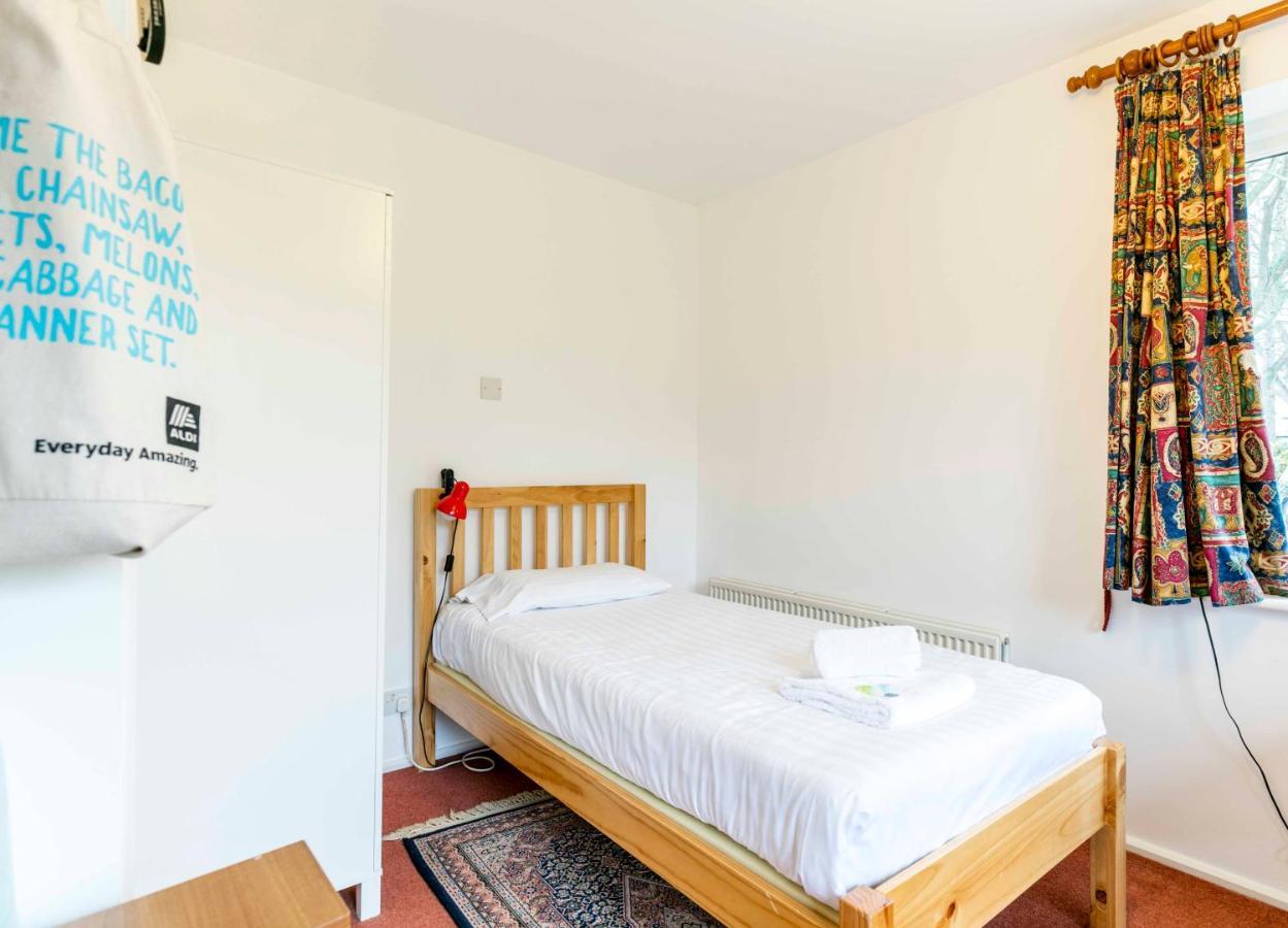 Apartamento Pass The Keys Cosy & Bright Studio With Garden View Free Parking Cambridge  Exterior foto